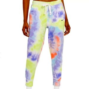 Nike Women's Dri-FIT Get Fit Tie Dye 7/8 Training Pants